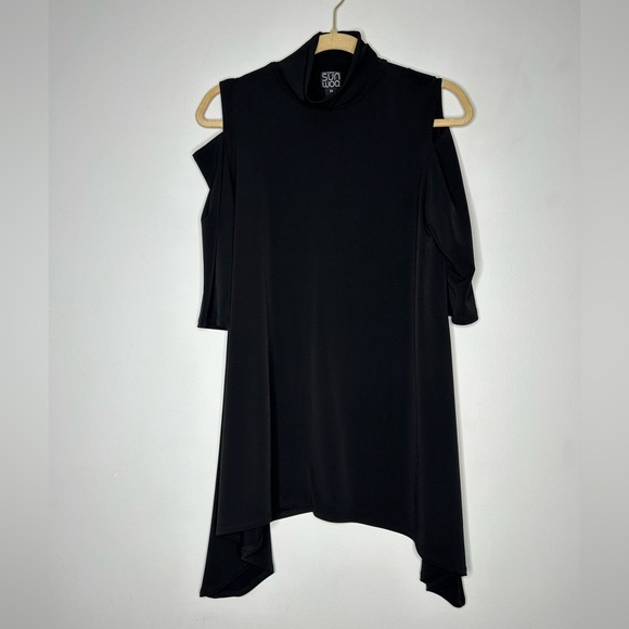 Clara Sun Woo Black Mock Neck Cold Shoulder 1/2 Sleeve Knit Tunic Top Size XS - Picture 8 of 11